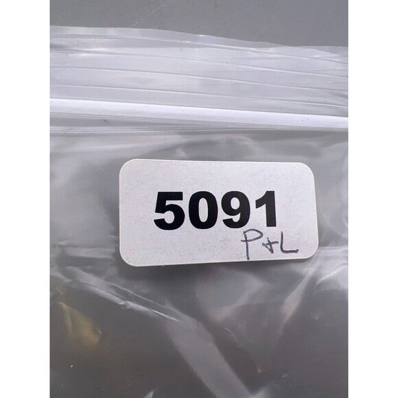 Chanel Ombre Essentielle Multi Use Longwearing 232 Lilas Poudre Eyeshadow 2.2G - Picture 7 of 7